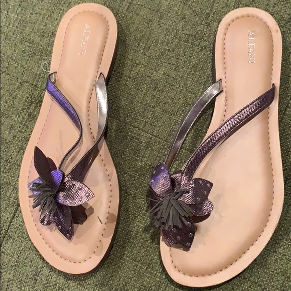 alfani flip flops
